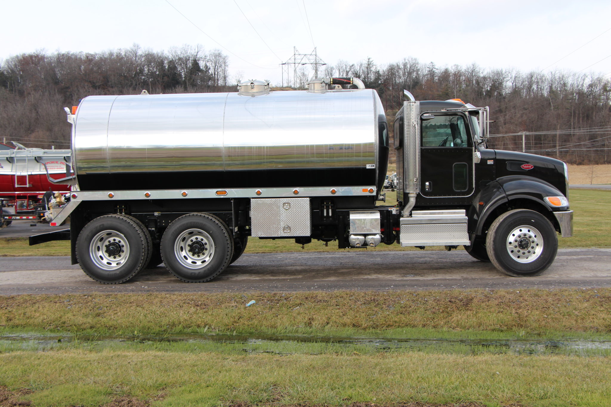 4000- Gallon Septic Truck - Pik Rite